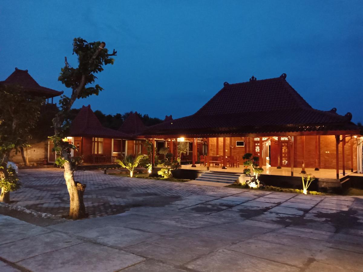 The Royal Joglo Hotell Tepus Rum bild